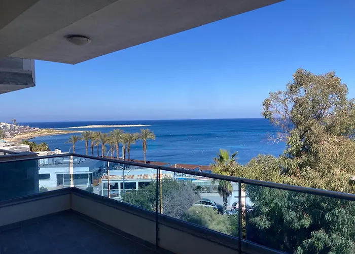 Sunrise Bay Apartments - Frontline Sea Views