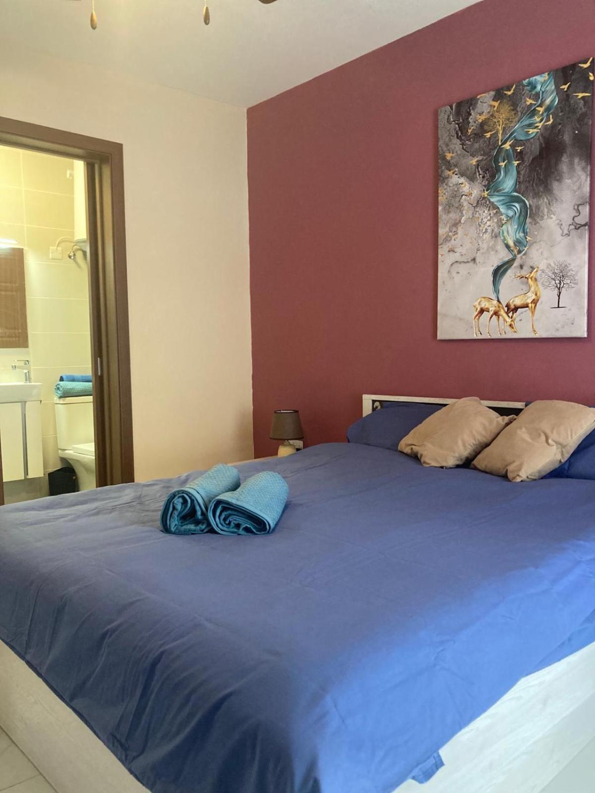 Apartment Sunrise Bay - Frontline Sea Views
