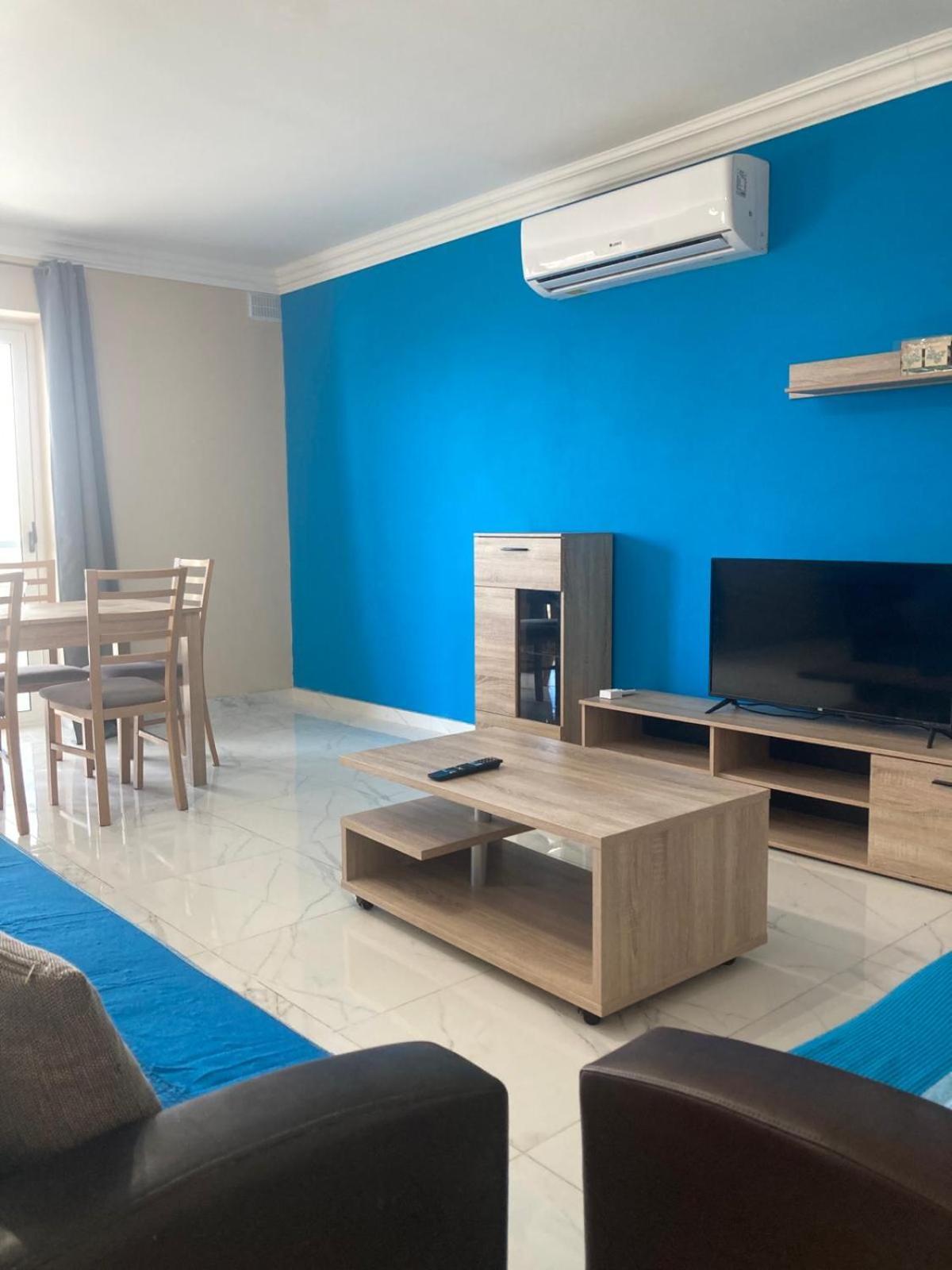 Sunrise Bay - Frontline Sea Views Apartment *
