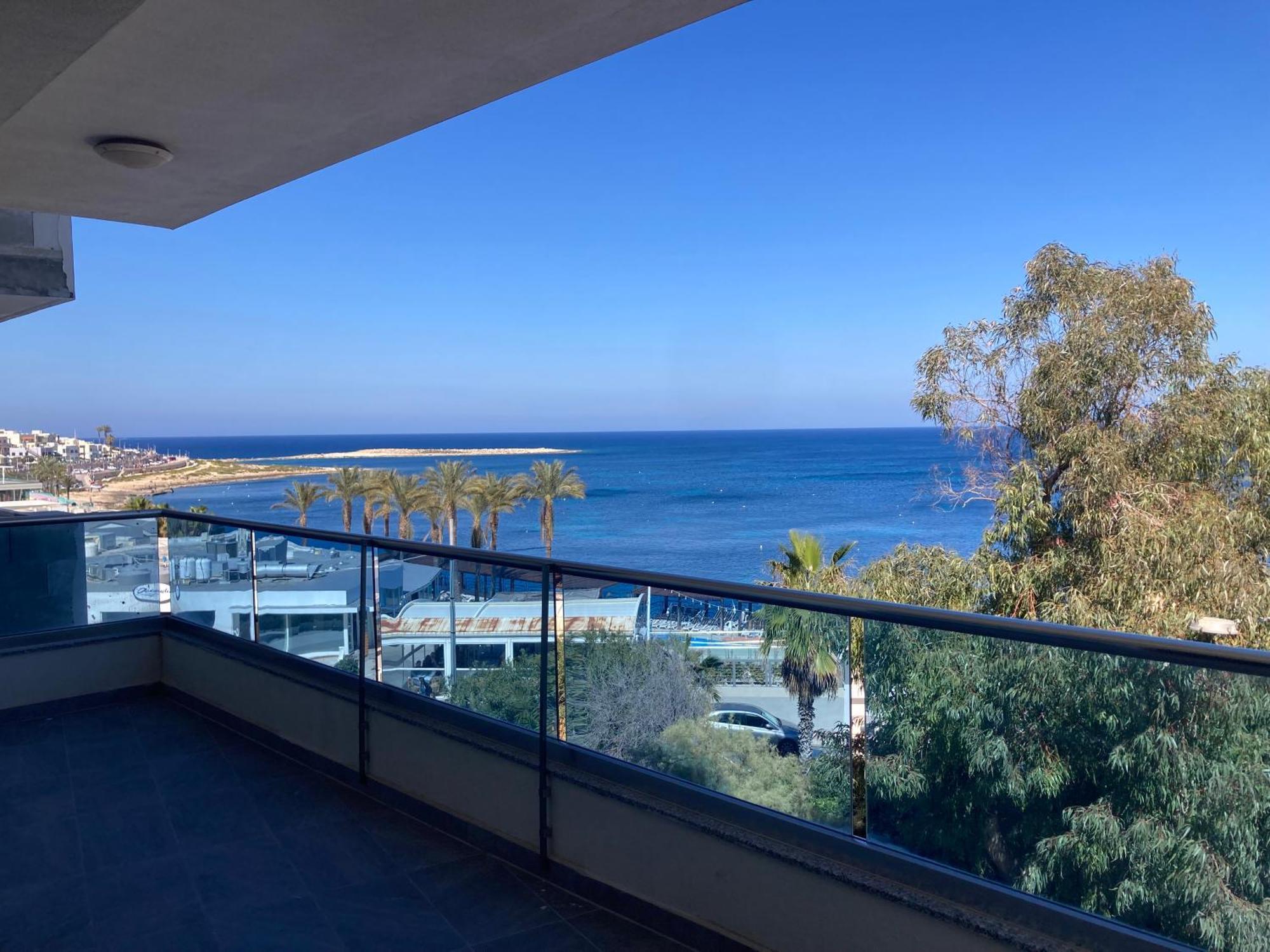 Sunrise Bay - Frontline Sea Views
