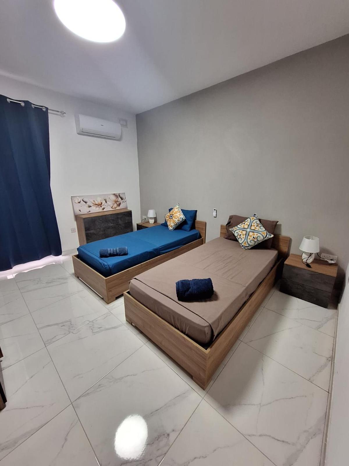 Apartment Sunrise Bay - Frontline Sea Views *