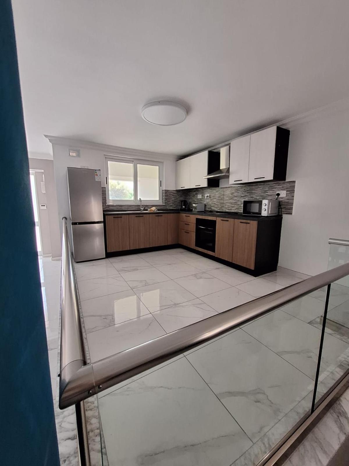 Sunrise Bay - Frontline Sea Views
